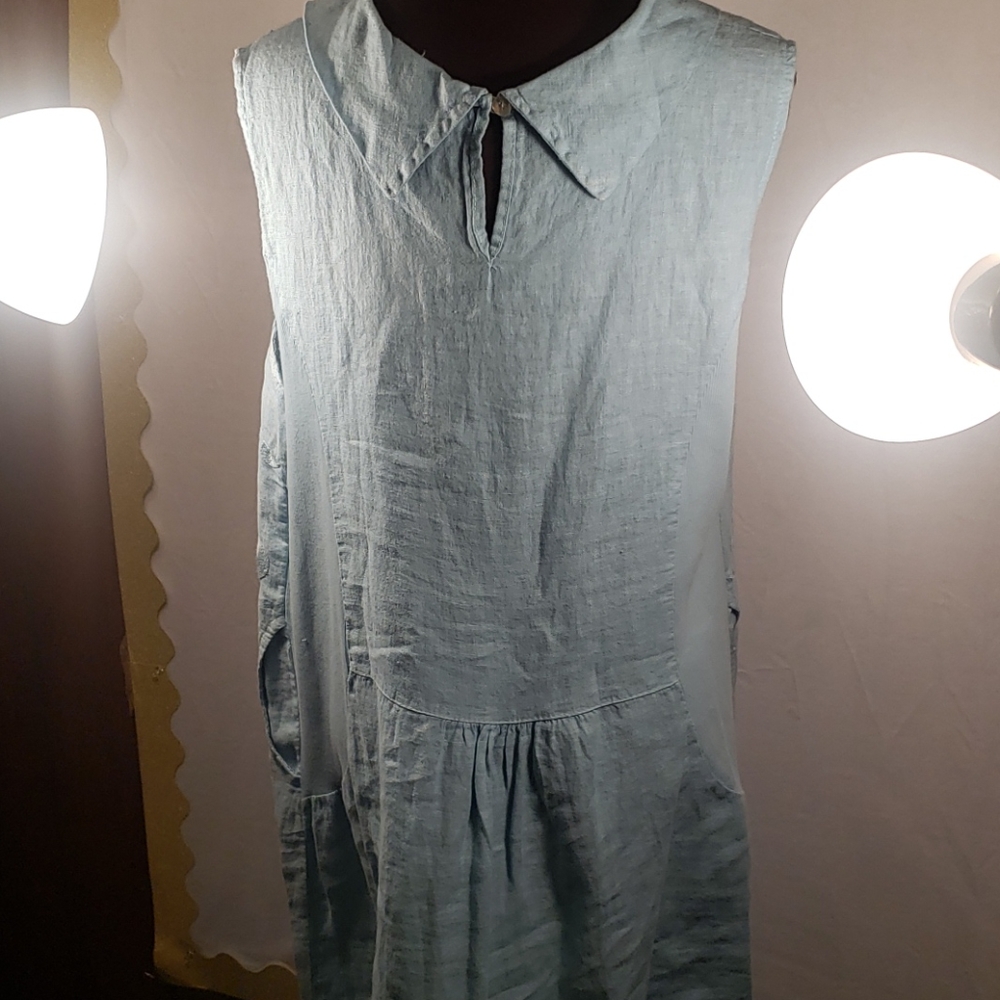Dress - Picture 3 of 4